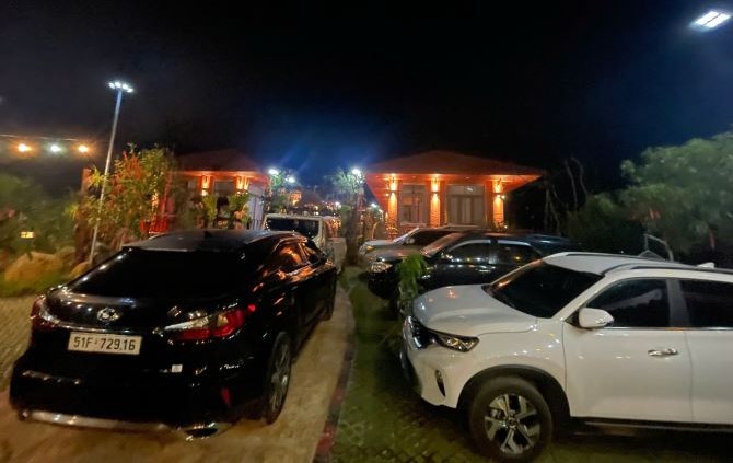 Bán Resort