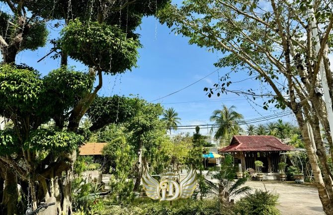 Bán nhà hàng